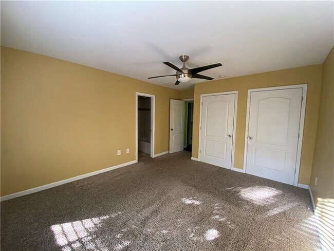 Building Photo - 6448 Appletree Way