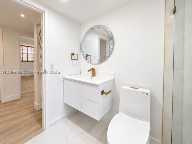 Building Photo - 14150 SW 84th St