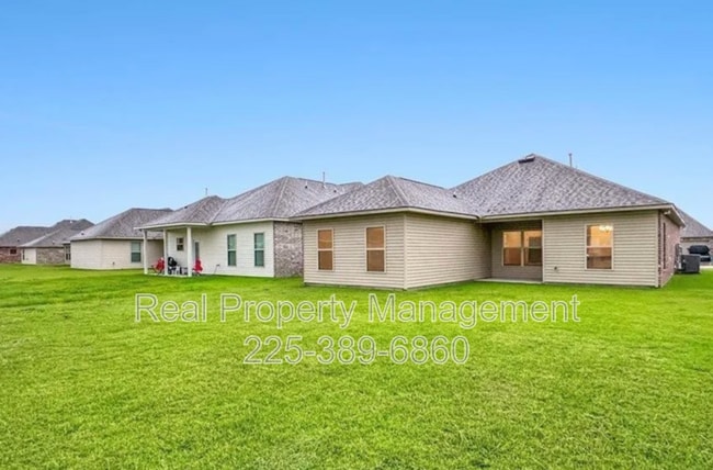 Building Photo - 23447 Mango Dr