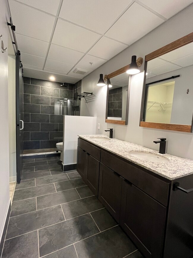 Building Photo - Parker Alley Urban Living