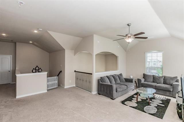 Building Photo - 11621 Parade Dr