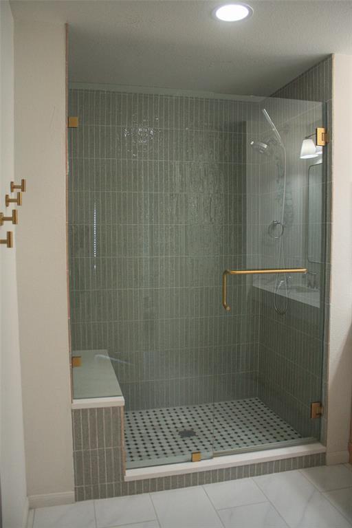 Building Photo - 2209 Bettylou Ln