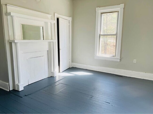 Building Photo - 908 Cleveland Ave