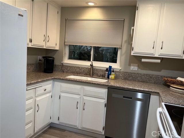 Building Photo - 2370 Via Mariposa W