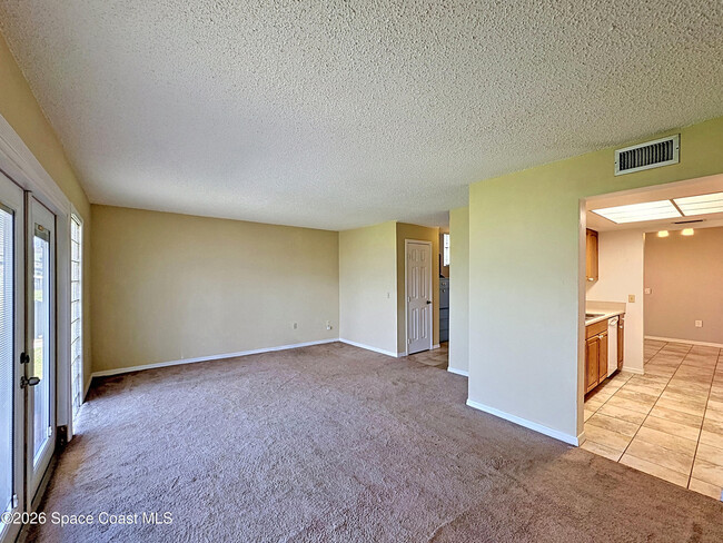 Building Photo - 48 Bogart Pl