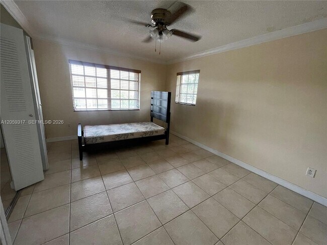 Building Photo - 8600 SW 109th Ave