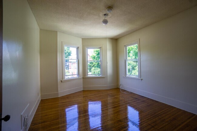 Building Photo - Charming Single Family Home One Block From...