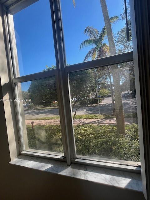 Building Photo - 1900 Van Buren St