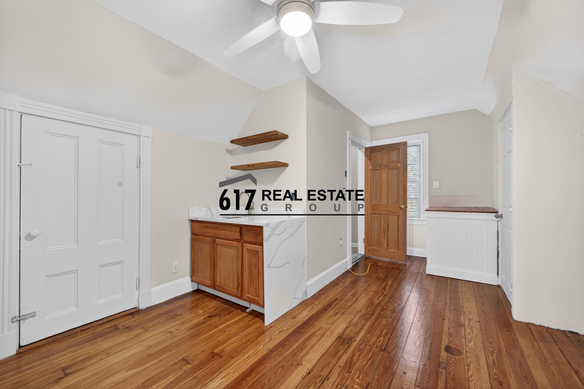 Building Photo - 42 Etna St