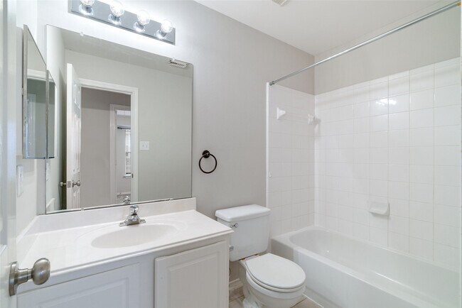 Building Photo - 123 N Camellia Grove Cir