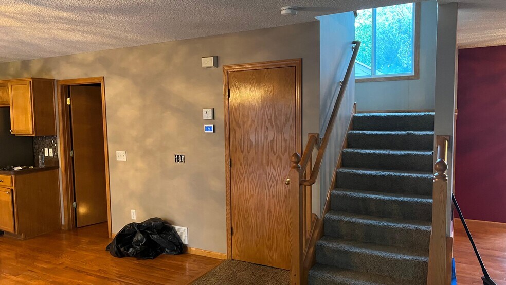Building Photo - 2853 Wyndam Ct