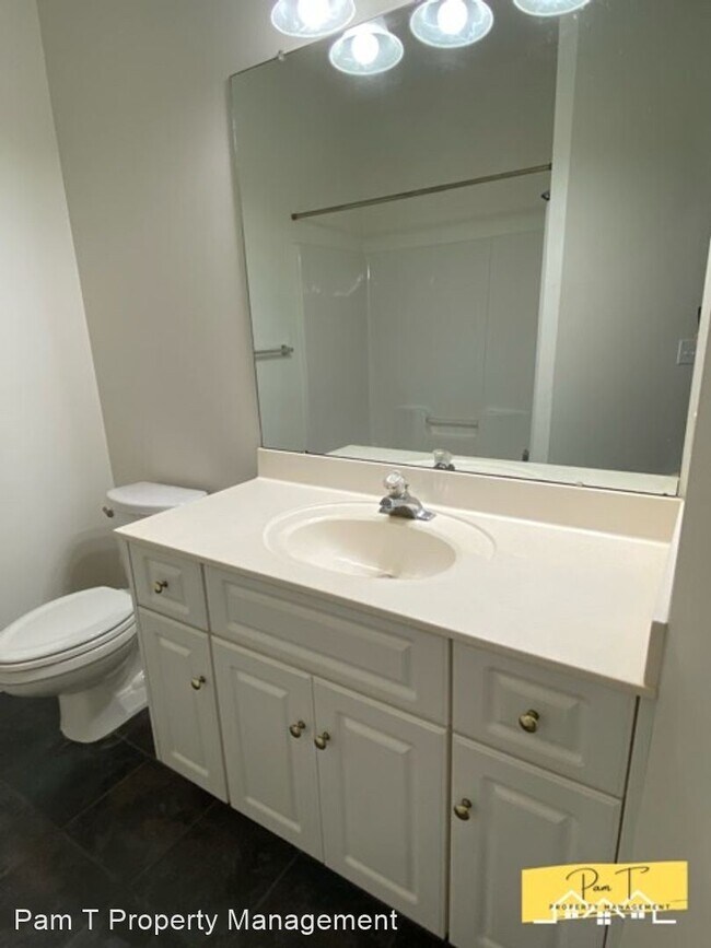 Building Photo - 2 br, 2 bath House - 3 Kingslan Ct.