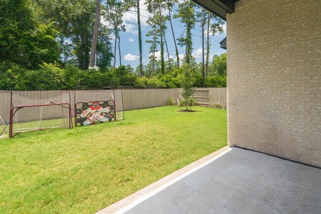 Building Photo - 25011 Flint Lake Dr