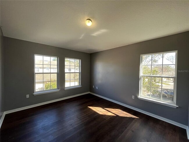 Building Photo - 7125 Red Lantern Dr
