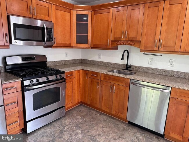 Primary Photo - 5960 Millrace Ct
