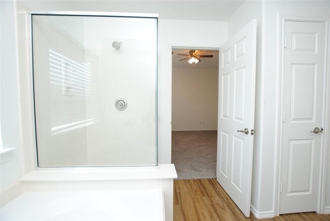 Building Photo - 3212 Victorian Manor Ln