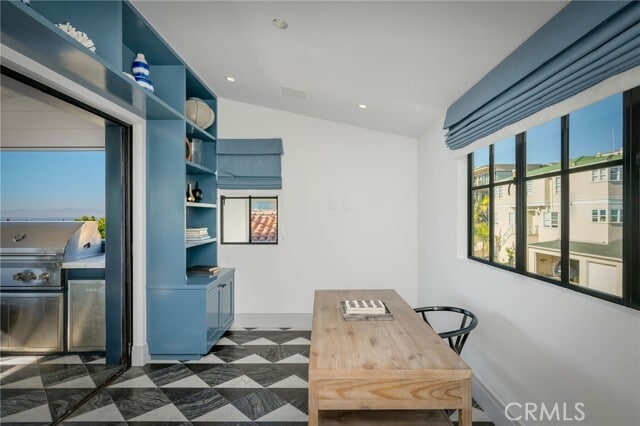 Building Photo - 2903 Manhattan Ave