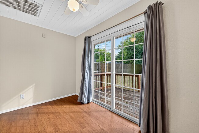 Building Photo - 1111 Choate Cir