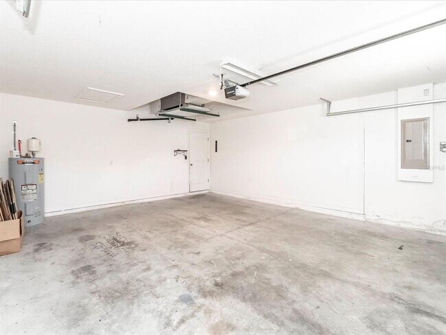 Building Photo - 5555 Maggiore Blvd