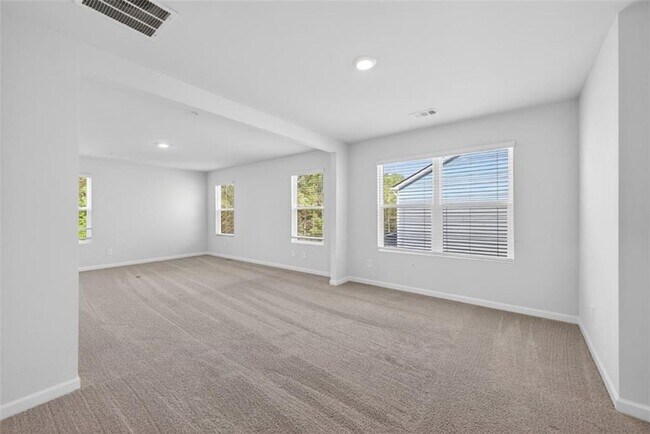 Building Photo - 7566 Jennadee Dr