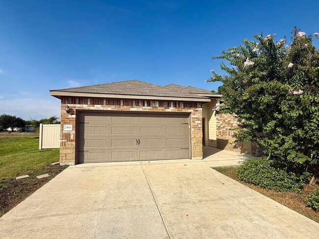 Primary Photo - Beautiful 3 bedroom, 2 bathroom home in Ne...