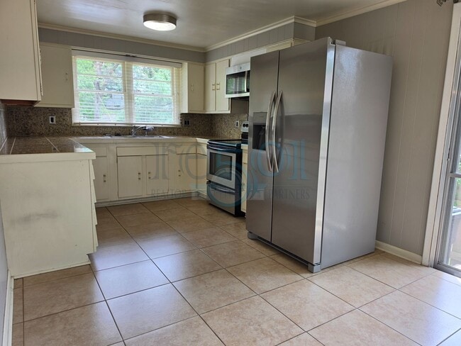 Building Photo - **Stunning New Rental Opportunity in Park Hill!**