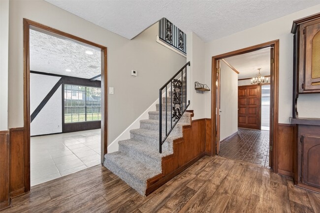 Building Photo - 5414 Spanish Oak Dr