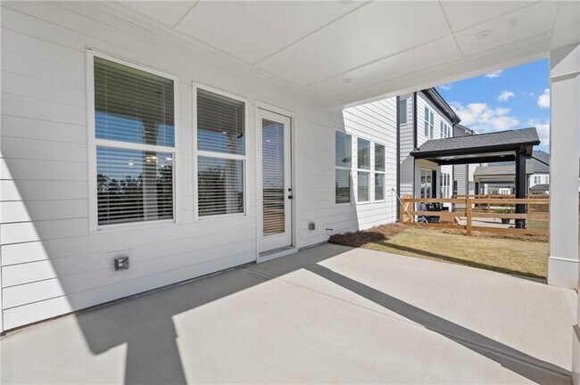 Building Photo - 1042 Winding Br Dr