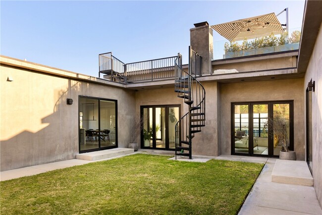 Building Photo - 9267 Cordell Dr