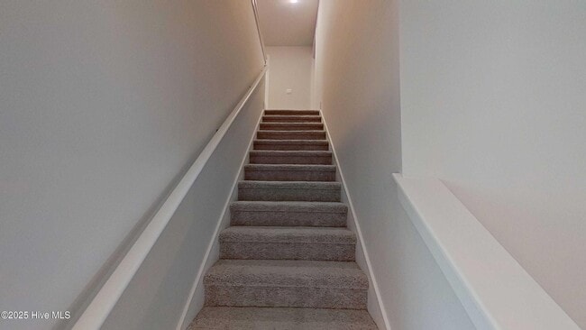 Building Photo - 720 Lantern Rst Ln