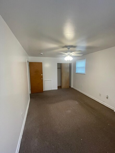 Building Photo - 2333 Benson St