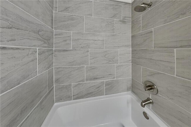 Building Photo - 6072 Devonshire Dr