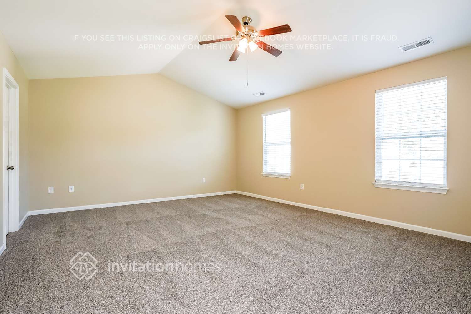 Building Photo - 6105 Watsonia Dr