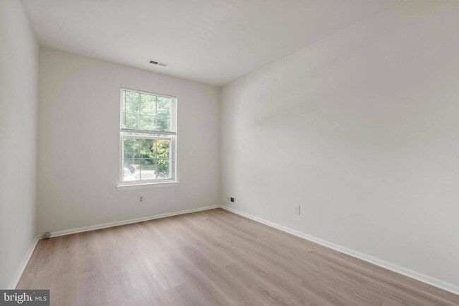 Building Photo - 1201A Ralston Dr