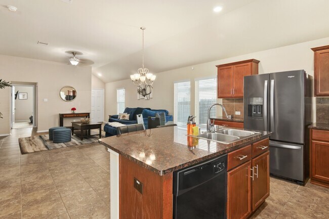 Building Photo - 7006 Whitlow Wonder Ln