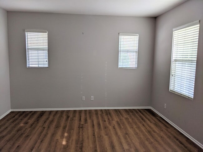 Building Photo - 23443 Abbey Glen Pl
