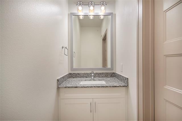 Building Photo - 11330 Desert Willow Wy