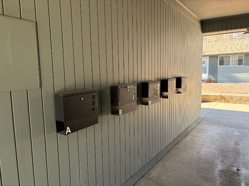 Building Photo - 1015 Roosevelt Ave