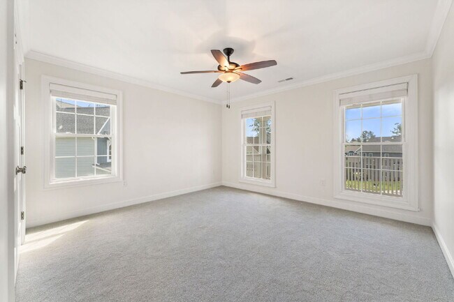 Building Photo - Spacious 5 Bedroom Home in Rountrey (Newmarket Section) – 3,555 Sq Ft – $4,350/mo