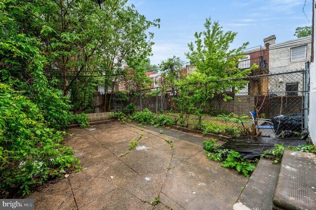 Building Photo - 5113 W Thompson St