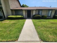 Building Photo - Riverside 4 bedroom Home