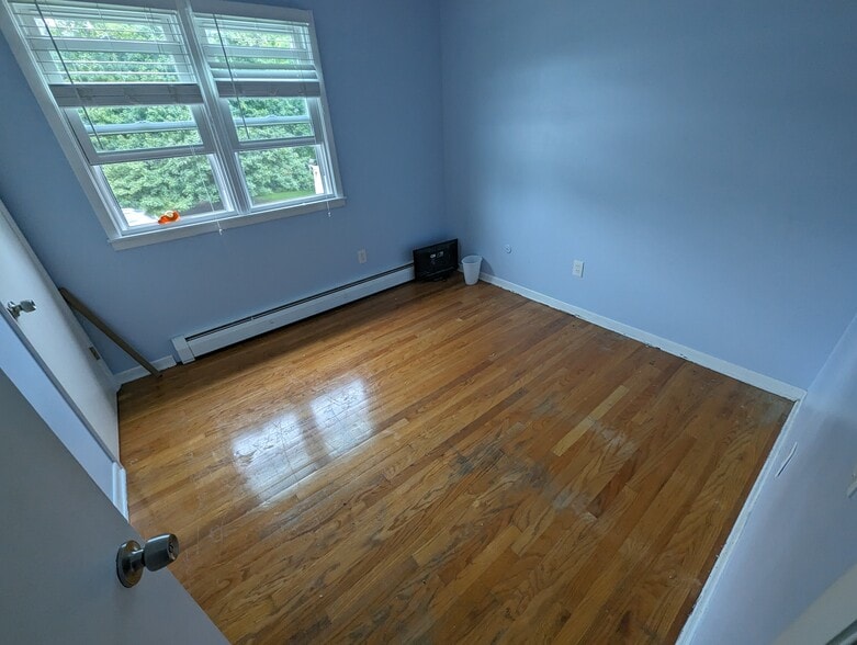 2nd Bedroom - 2 Gateshead Rd