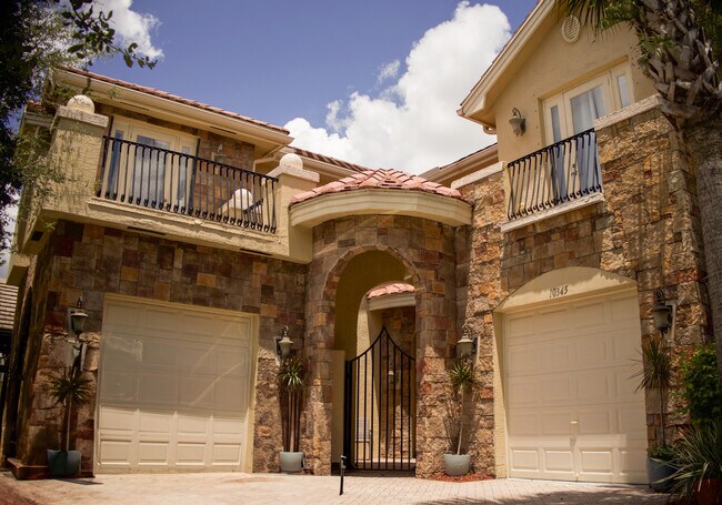 Primary Photo - 10345 Medicis Pl