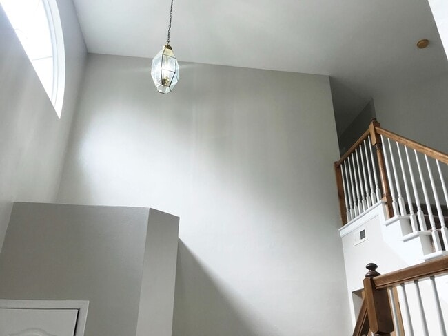 Building Photo - Oakbrooke Meadows