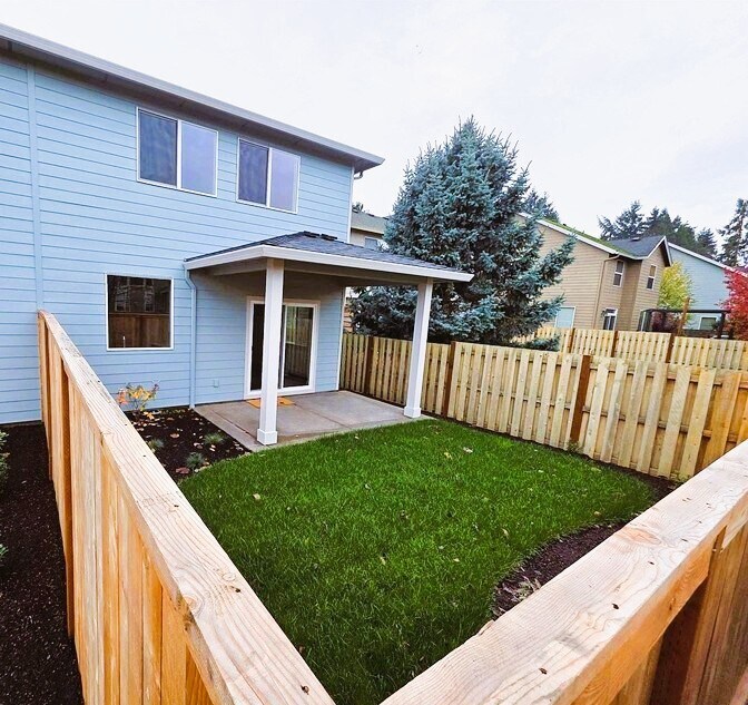 Building Photo - 1319 Oppek St NE