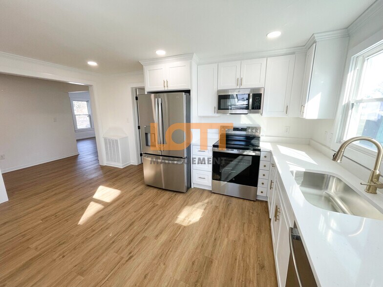 Building Photo - 603 Cedar Lane Rd