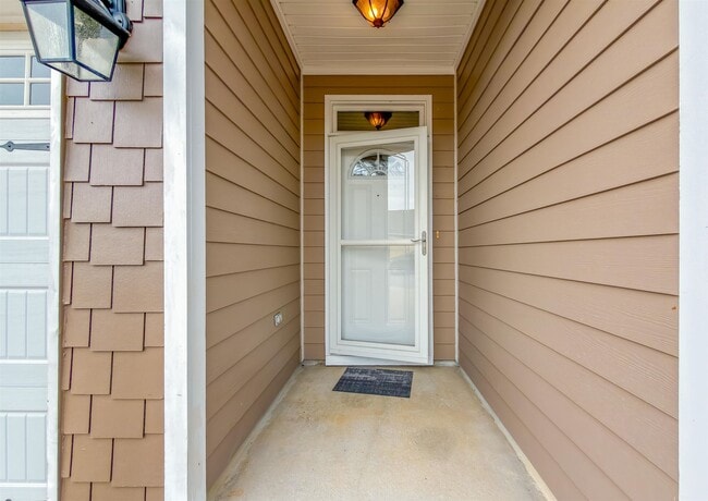 Building Photo - 1946 Sagebrook Dr