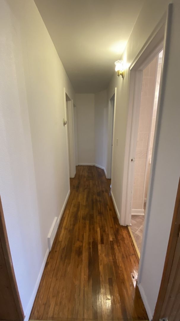 Building Photo - 3 Bedroom, 1 Bathroom Home Close to Fort L...