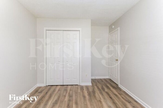 Building Photo - 5610 Simmul Ln