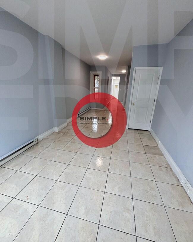 Building Photo - 113 W Elm St